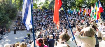 Graduate testimonials page banner photo